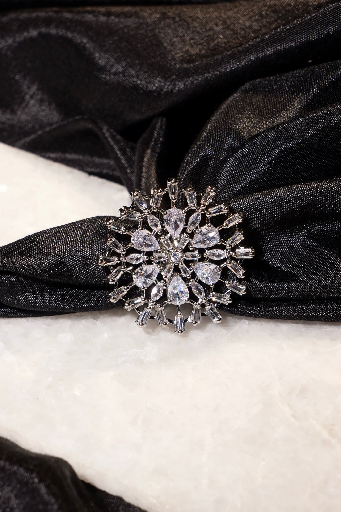 SHARVI- Round Adjustable AD Ring