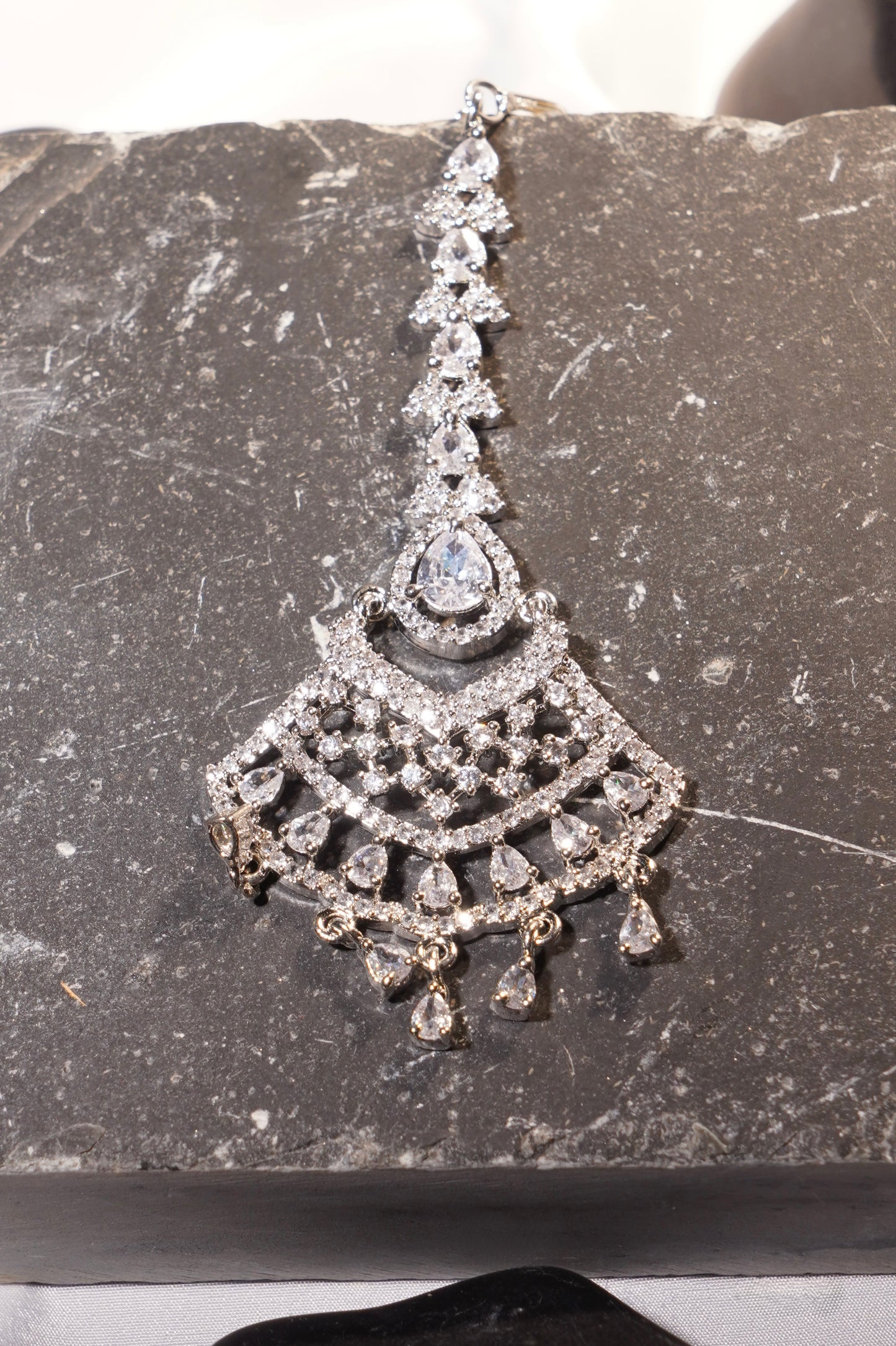 SAMRINA- Rhodium Plated AD Maang Tikka
