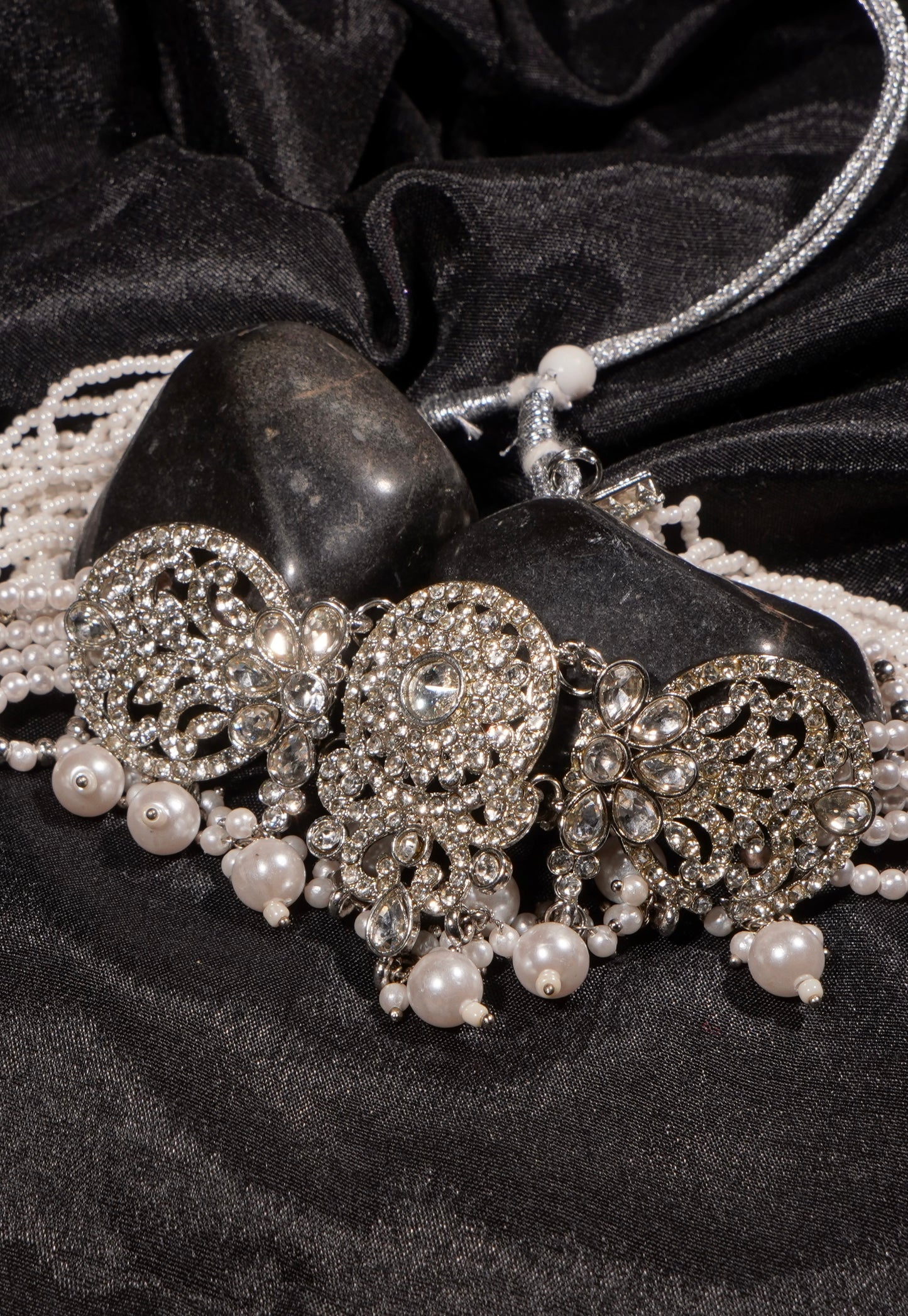 AILA- Silver Fresh Water Pearl Choker Set