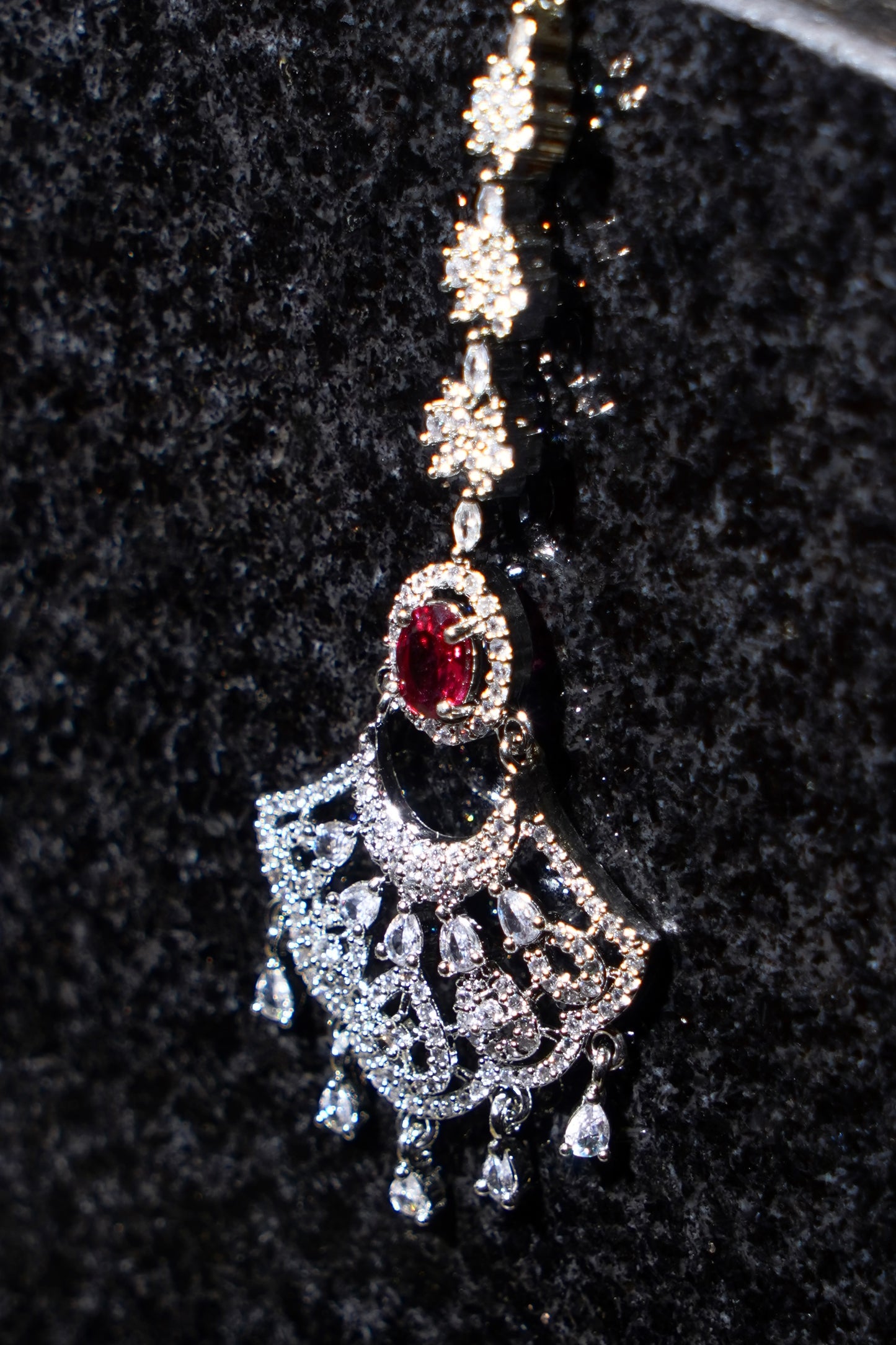 KOMAL- Rhodium Plated AD Maang Tikka