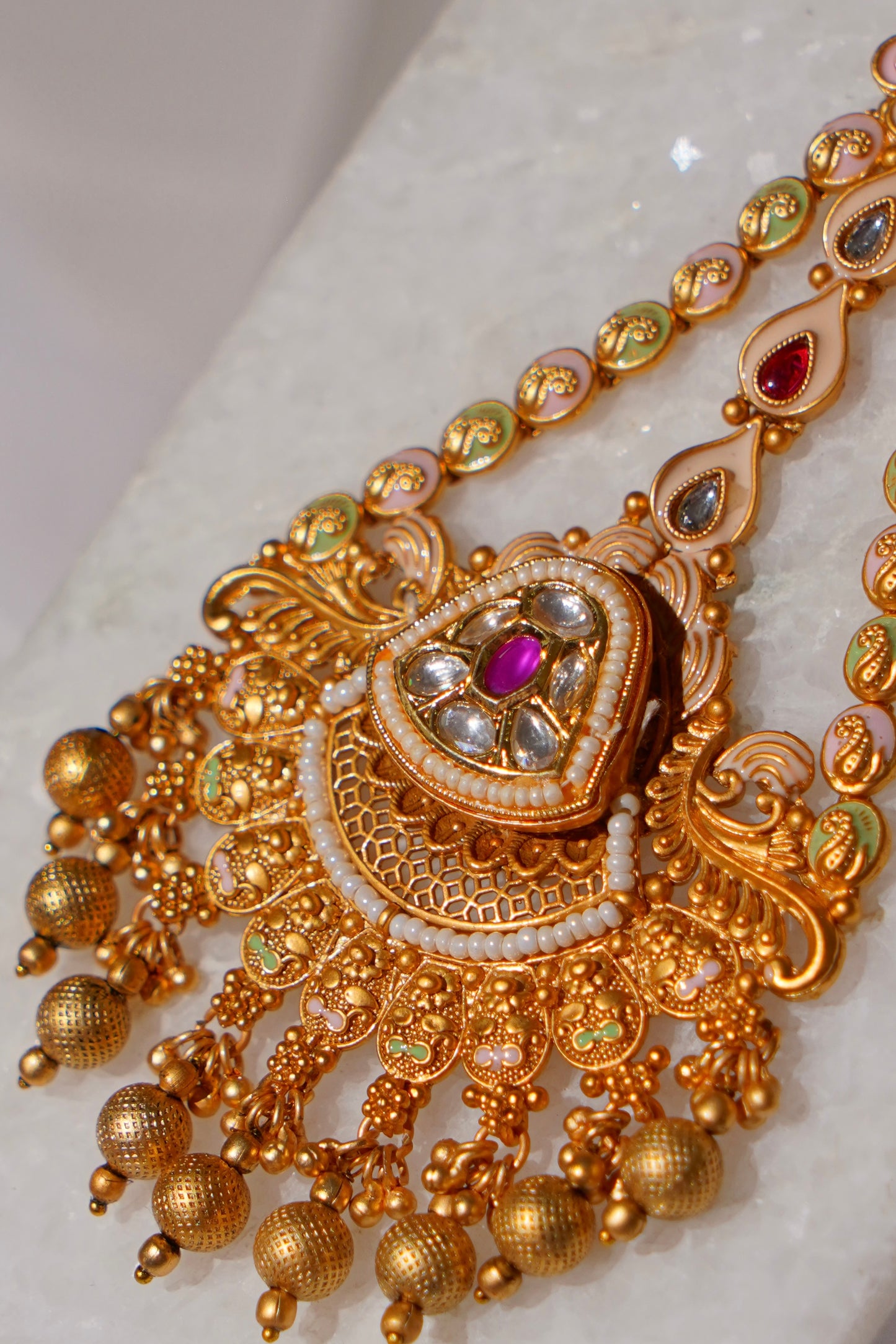 FAKHIRA- Gold Passa- Jhoomer