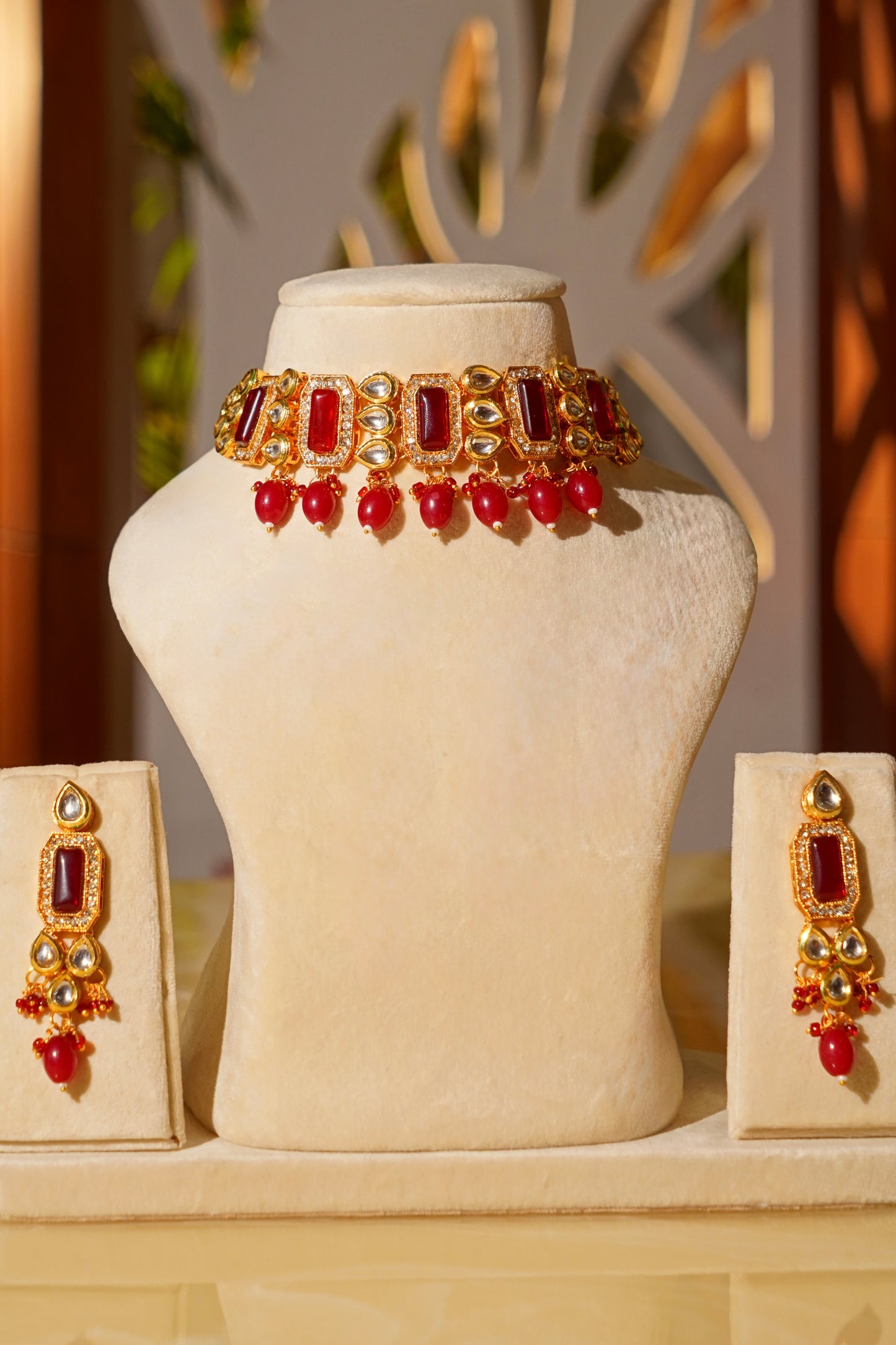 WAHIDA- Kundan & Moissanite Choker Set