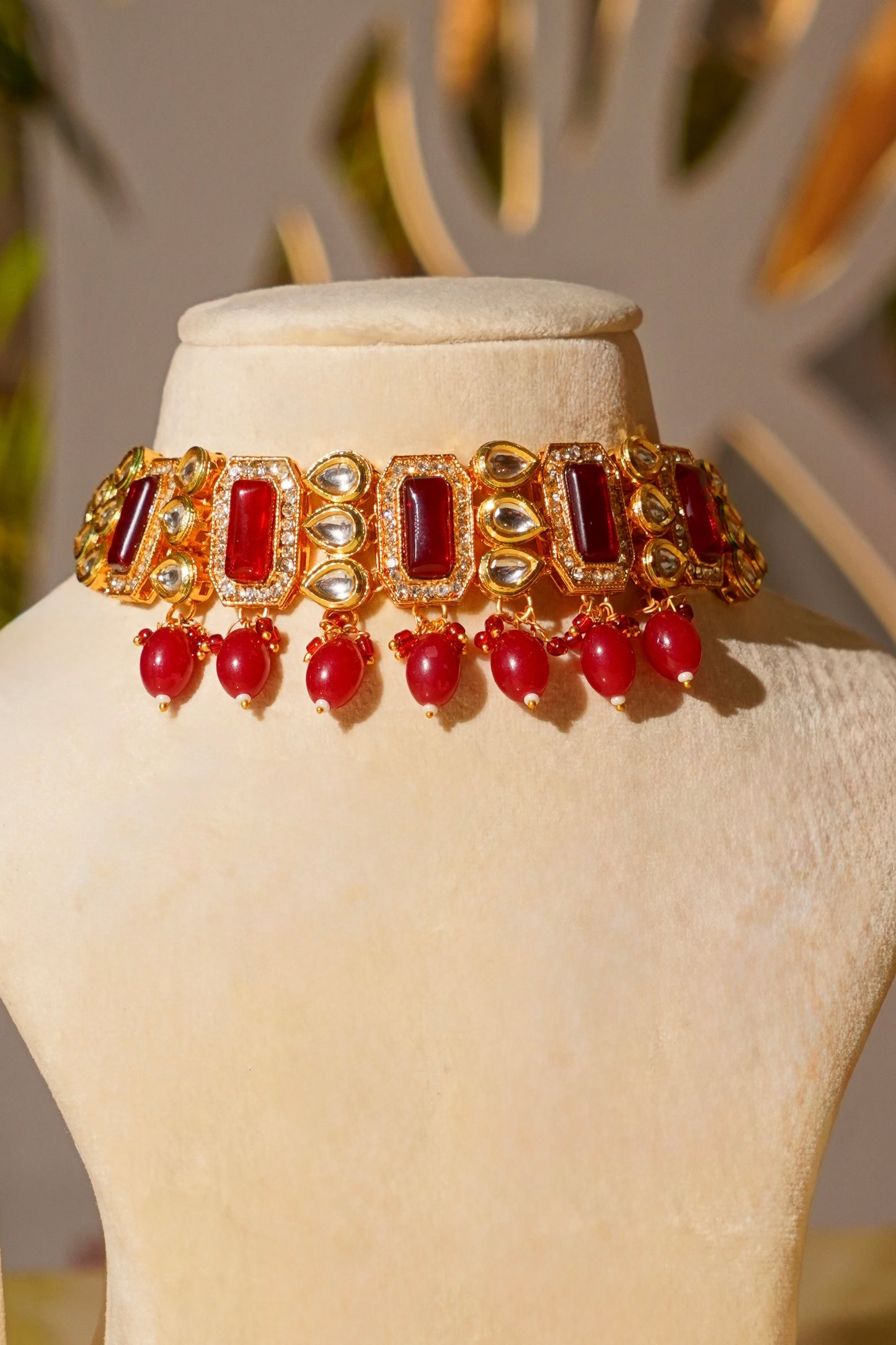 WAHIDA- Kundan & Moissanite Choker Set