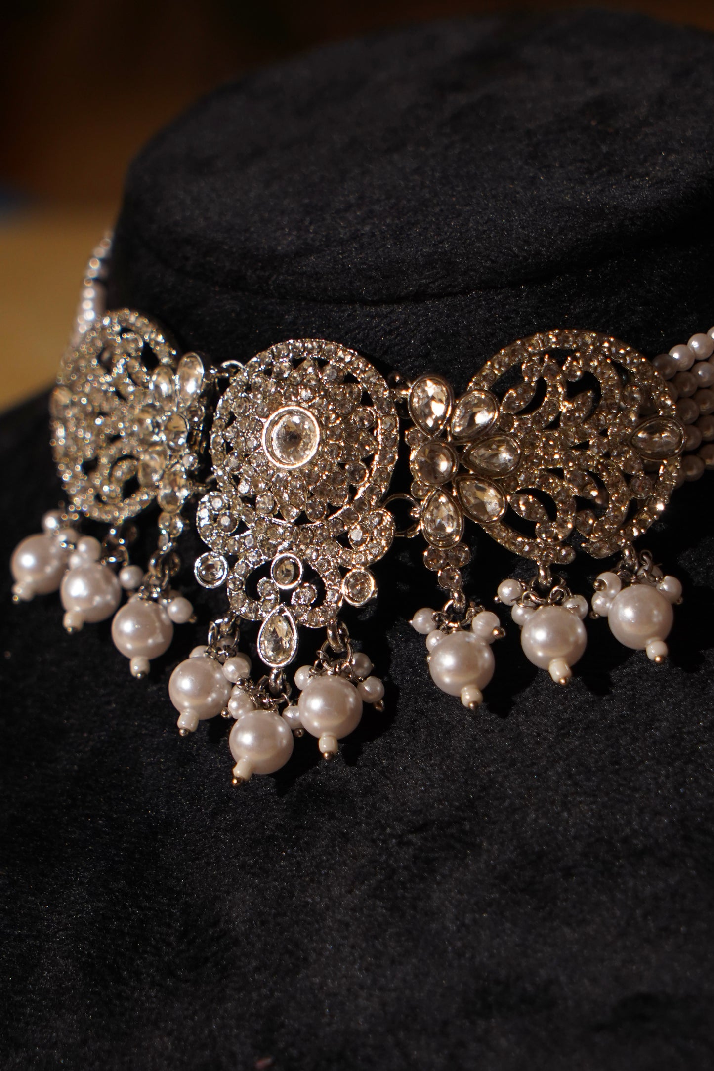 AILA- Silver Fresh Water Pearl Choker Set