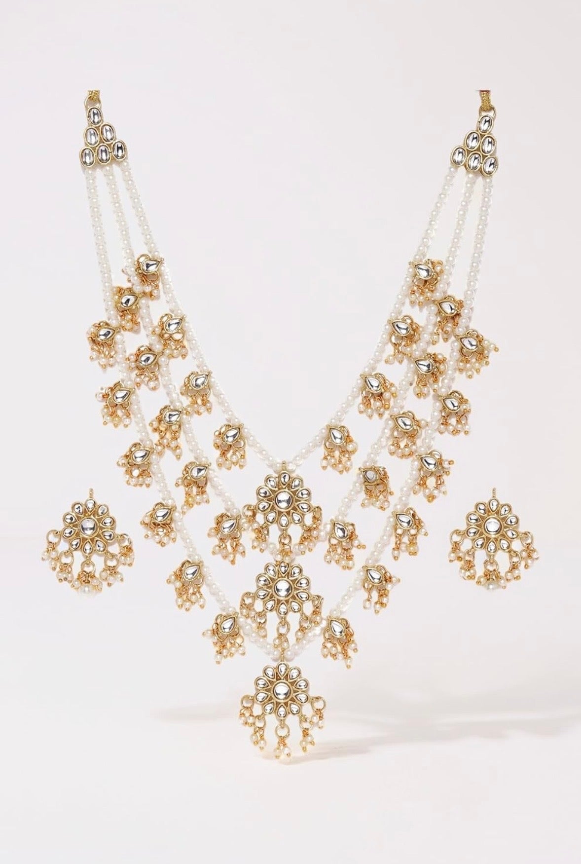 JIYAA- Three Layer Pearl Set