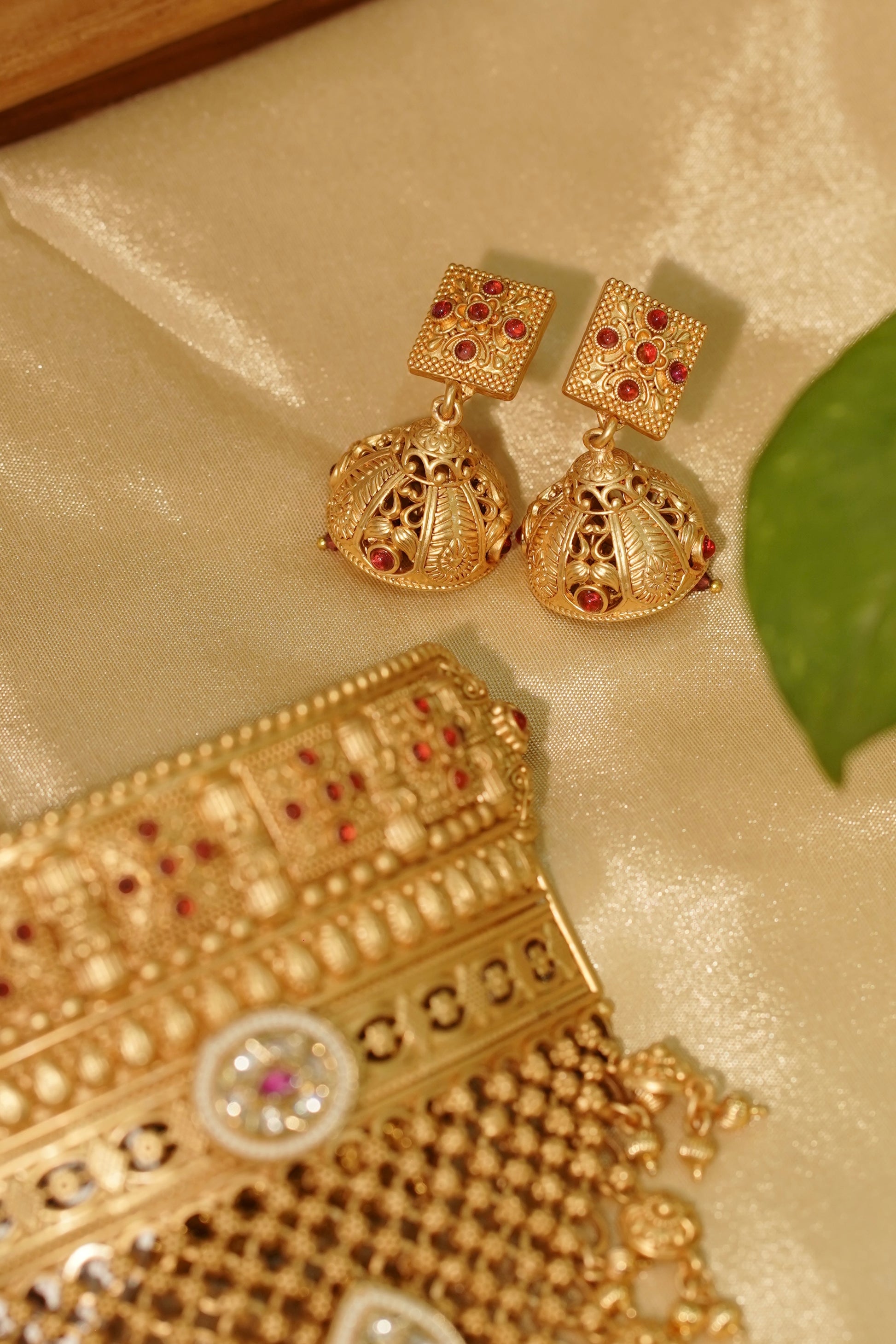 FATIMA Gold Collar Set, view 4 — AFREEN by toor