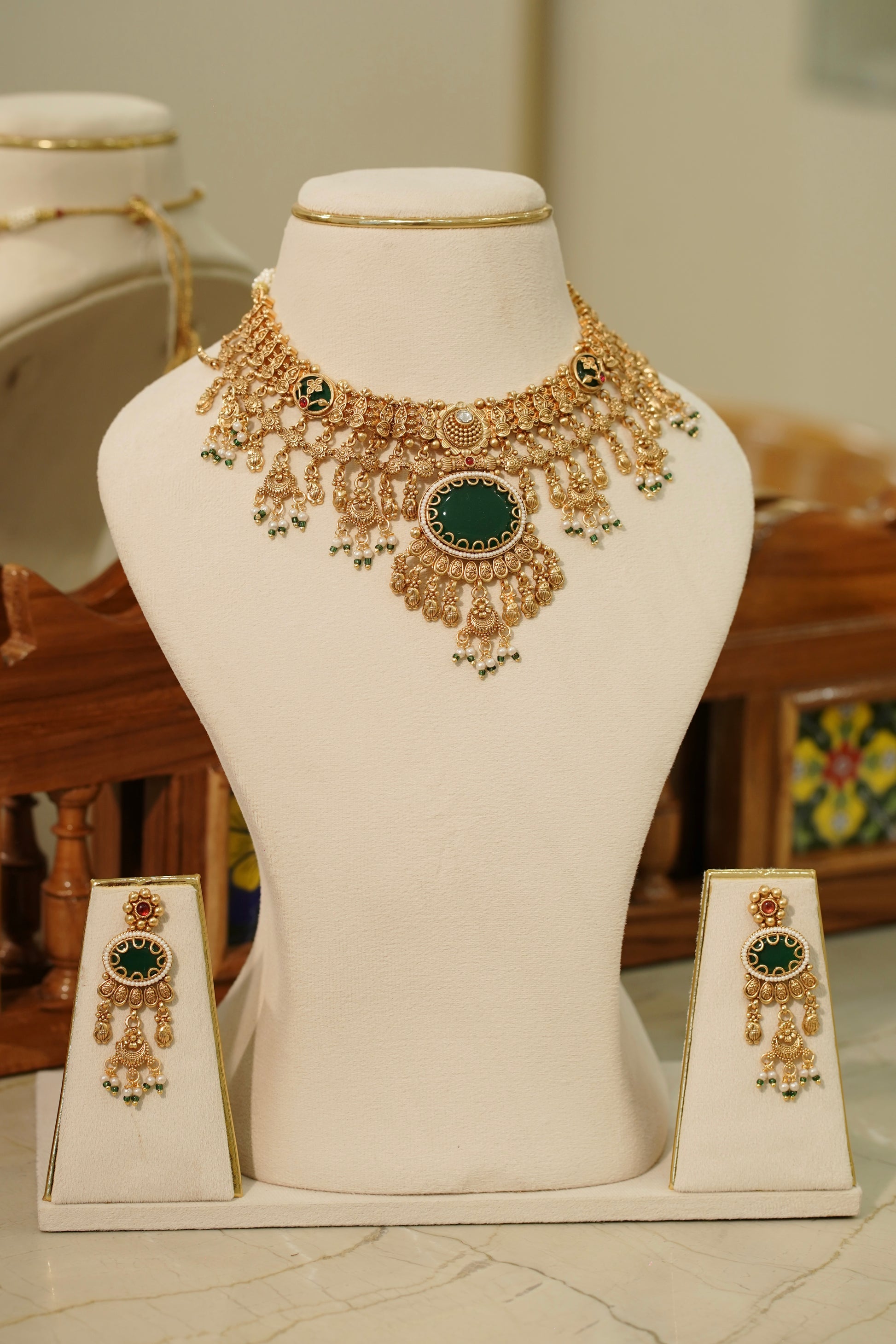 AYLA Necklace Set — AFREEN by toor
