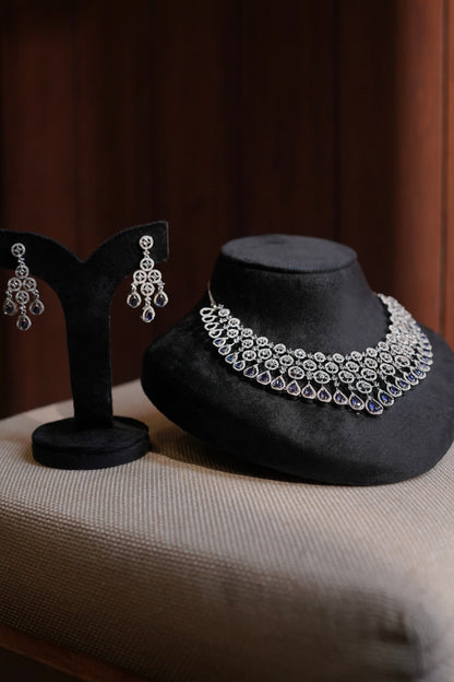 MANNAT- Diamanté Accent Choker Set