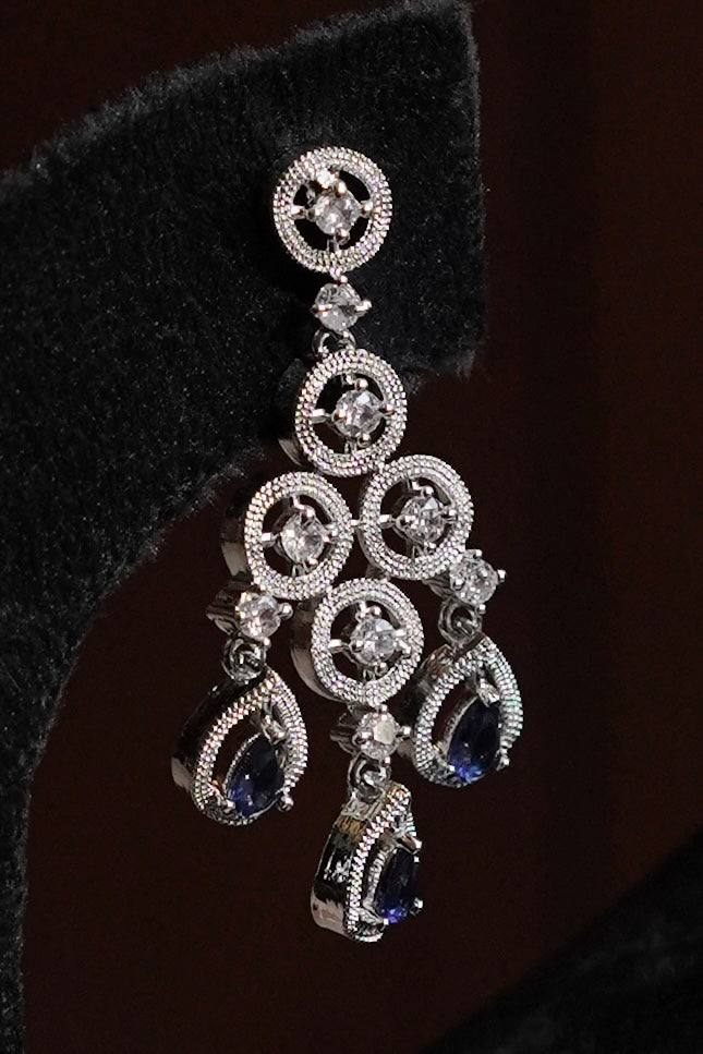 MANNAT- Diamanté Accent Choker Set