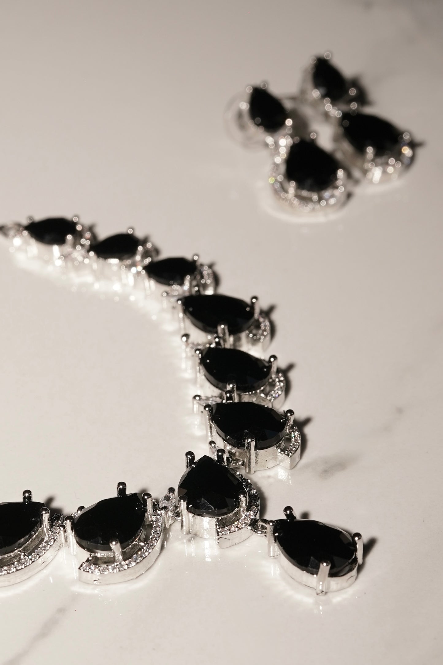REET- AD Diamanté Necklace Set