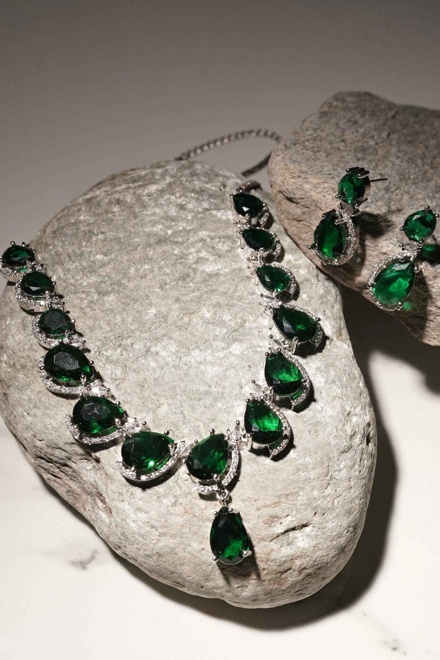 REET- AD Diamanté Necklace Set