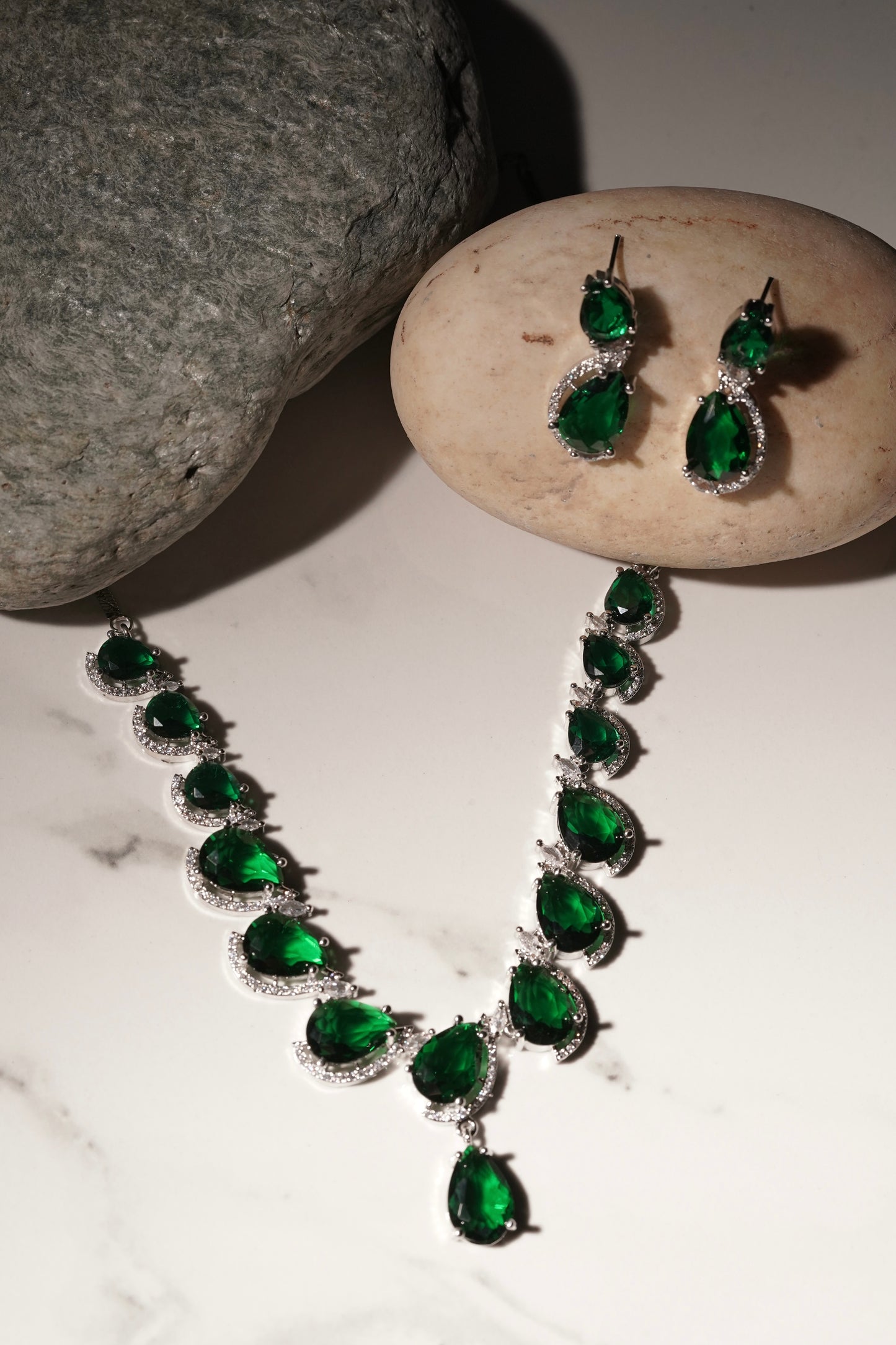 REET- AD Diamanté Necklace Set