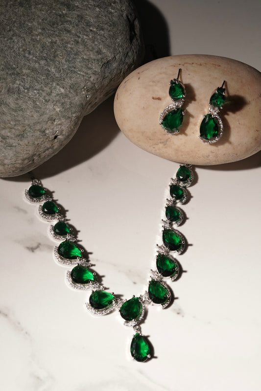 REET- AD Diamanté Necklace Set
