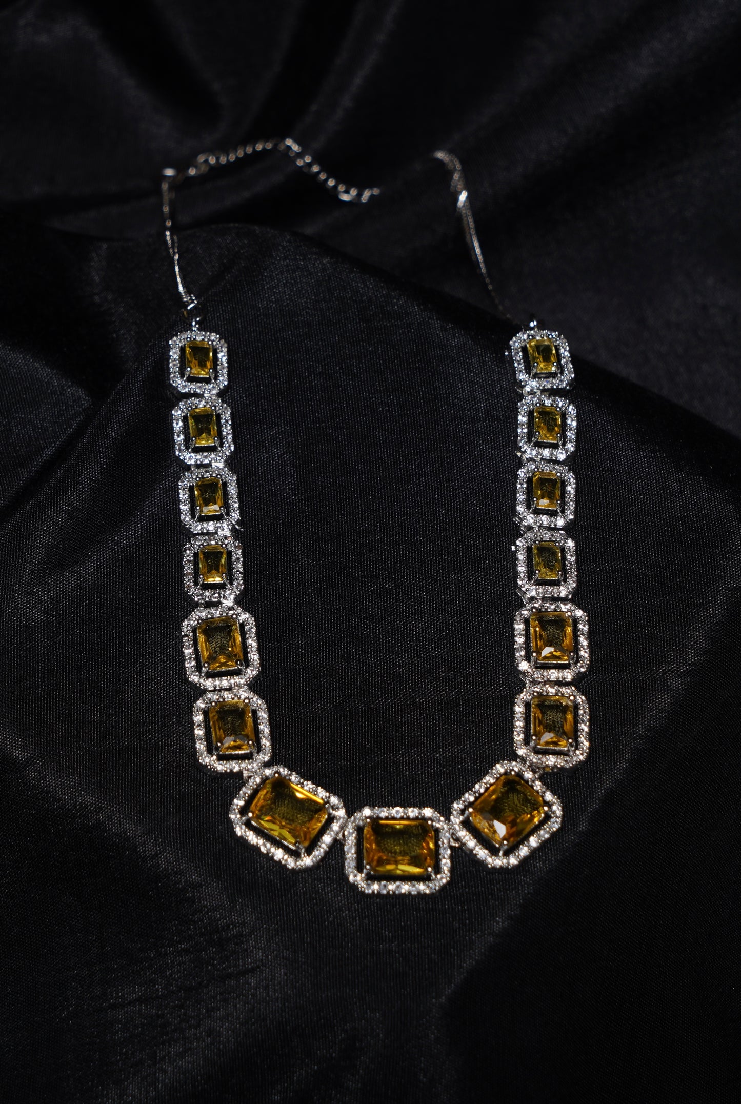 JOT- AD Diamanté Necklace Set