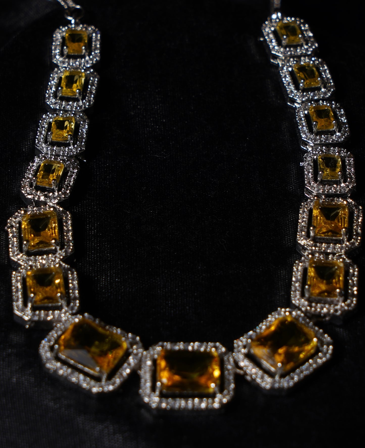 JOT- AD Diamanté Necklace Set