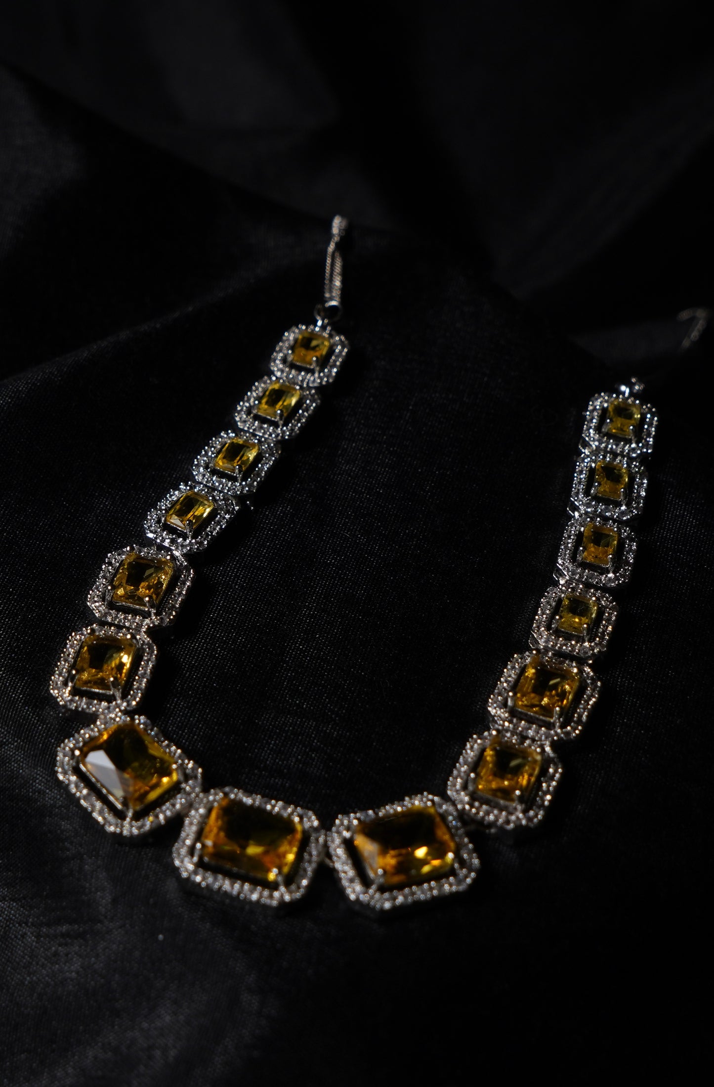 JOT- AD Diamanté Necklace Set