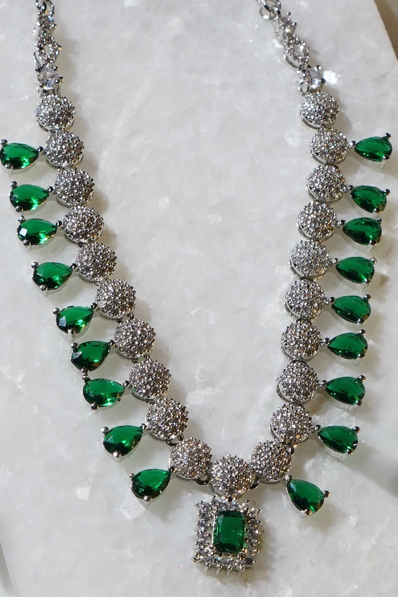 KASHI- AD Diamanté Necklace Set