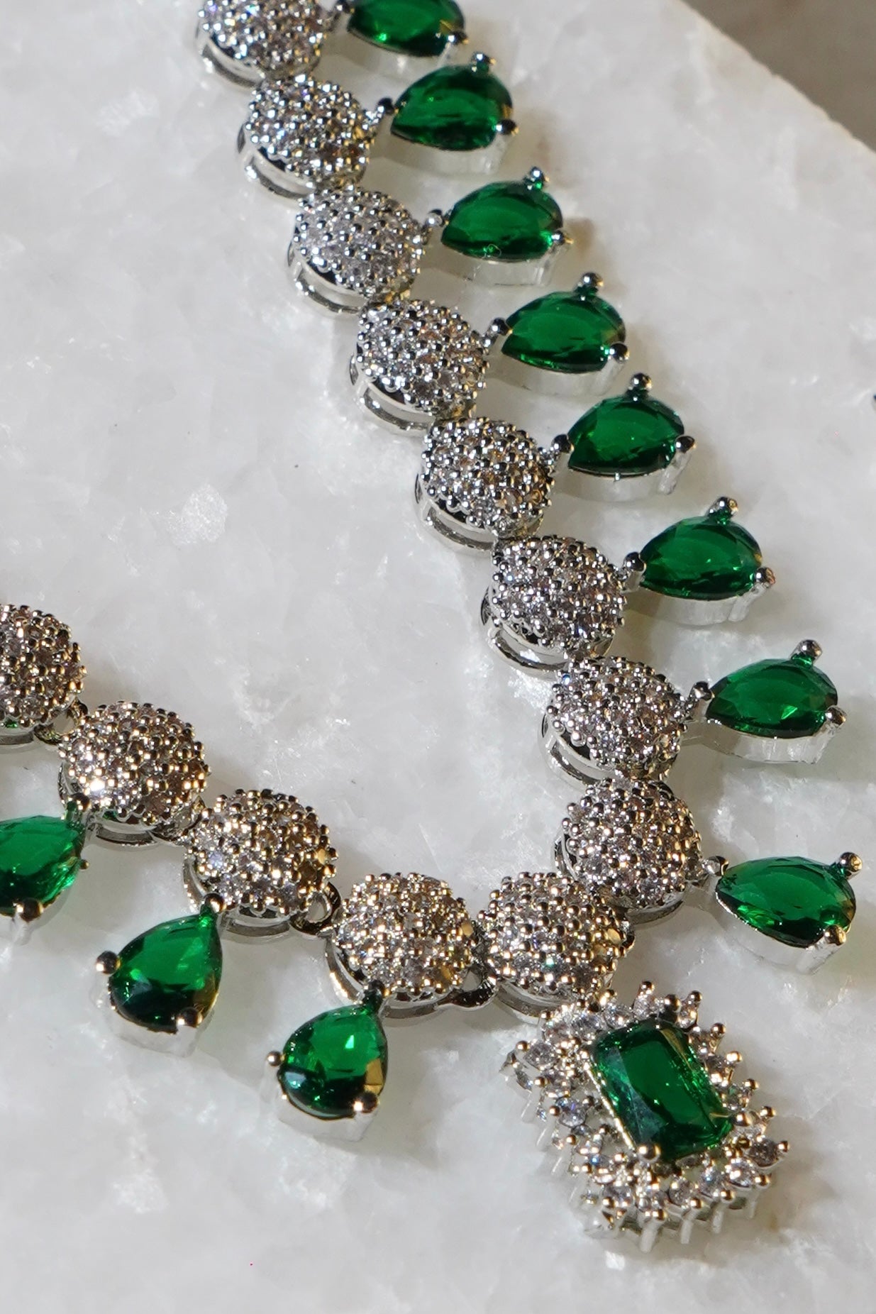 KASHI- AD Diamanté Necklace Set