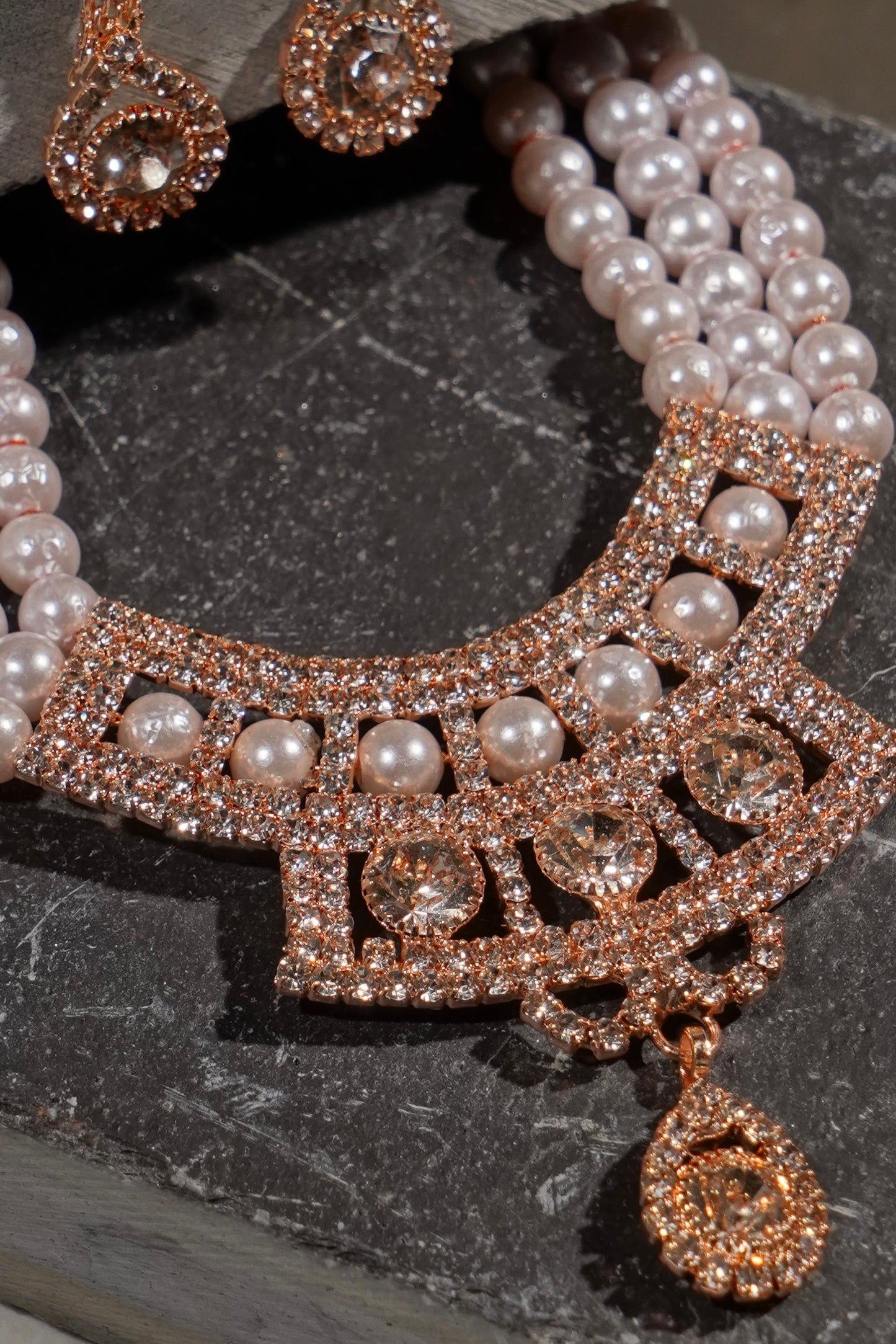 SHAINA- Fresh Water Pearl Necklace Set