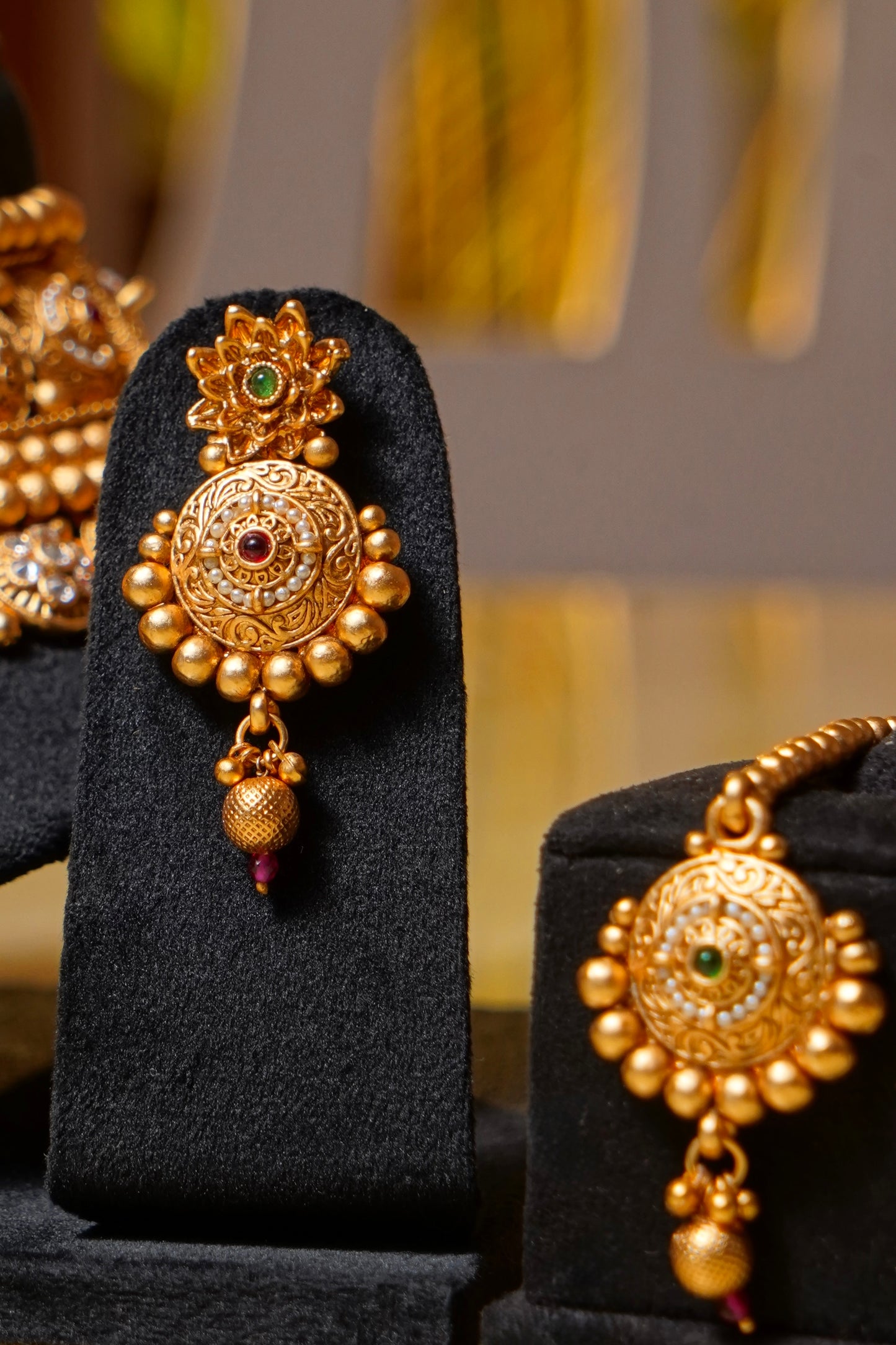 GULNAAR- Antique Bridal Set