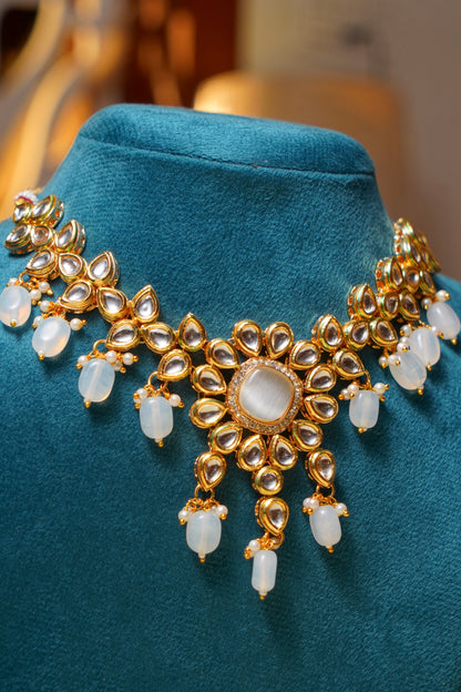 GULDASTA- Gold Plated Kundan Set