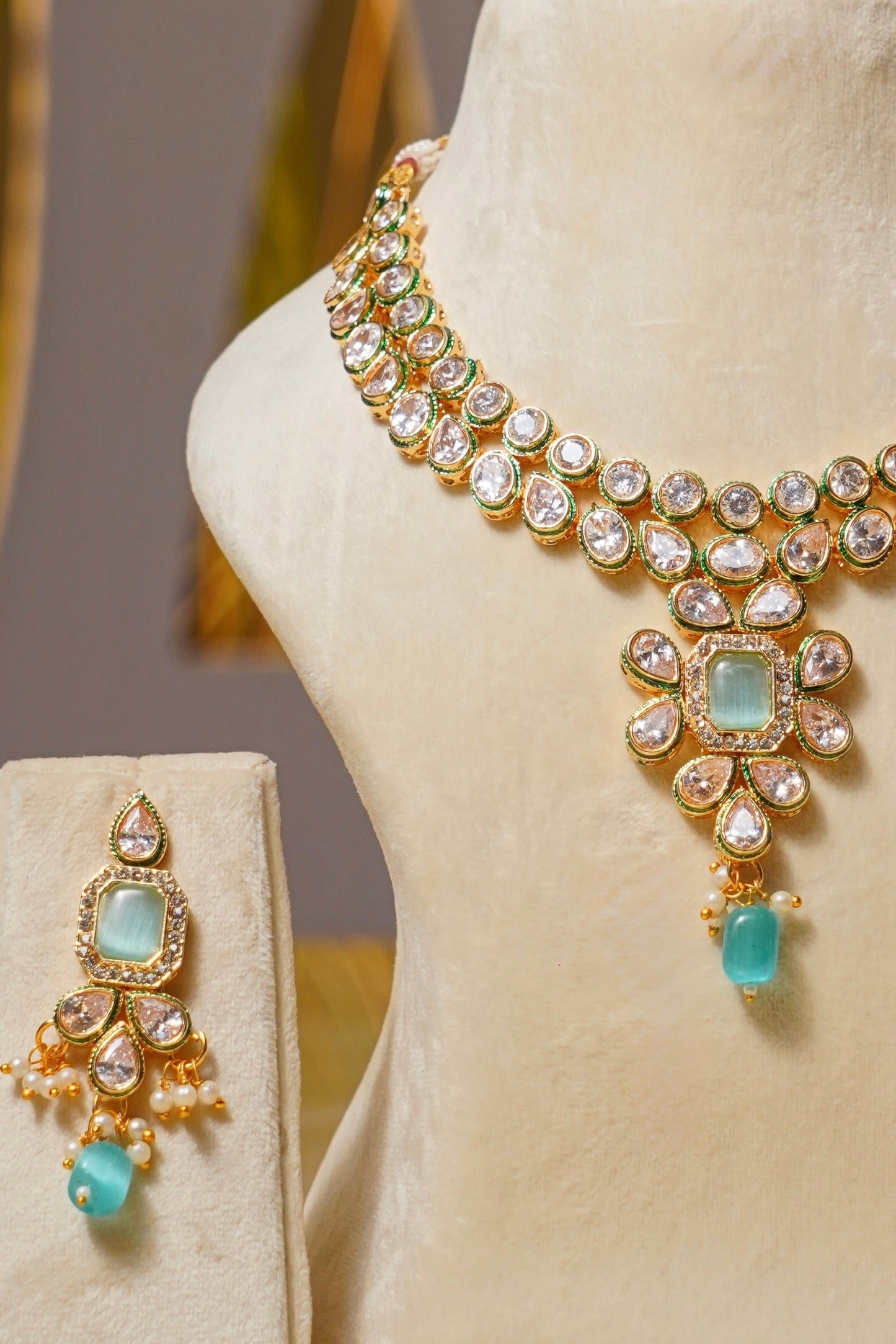 AJUNI- Gold Plated Kundan Set