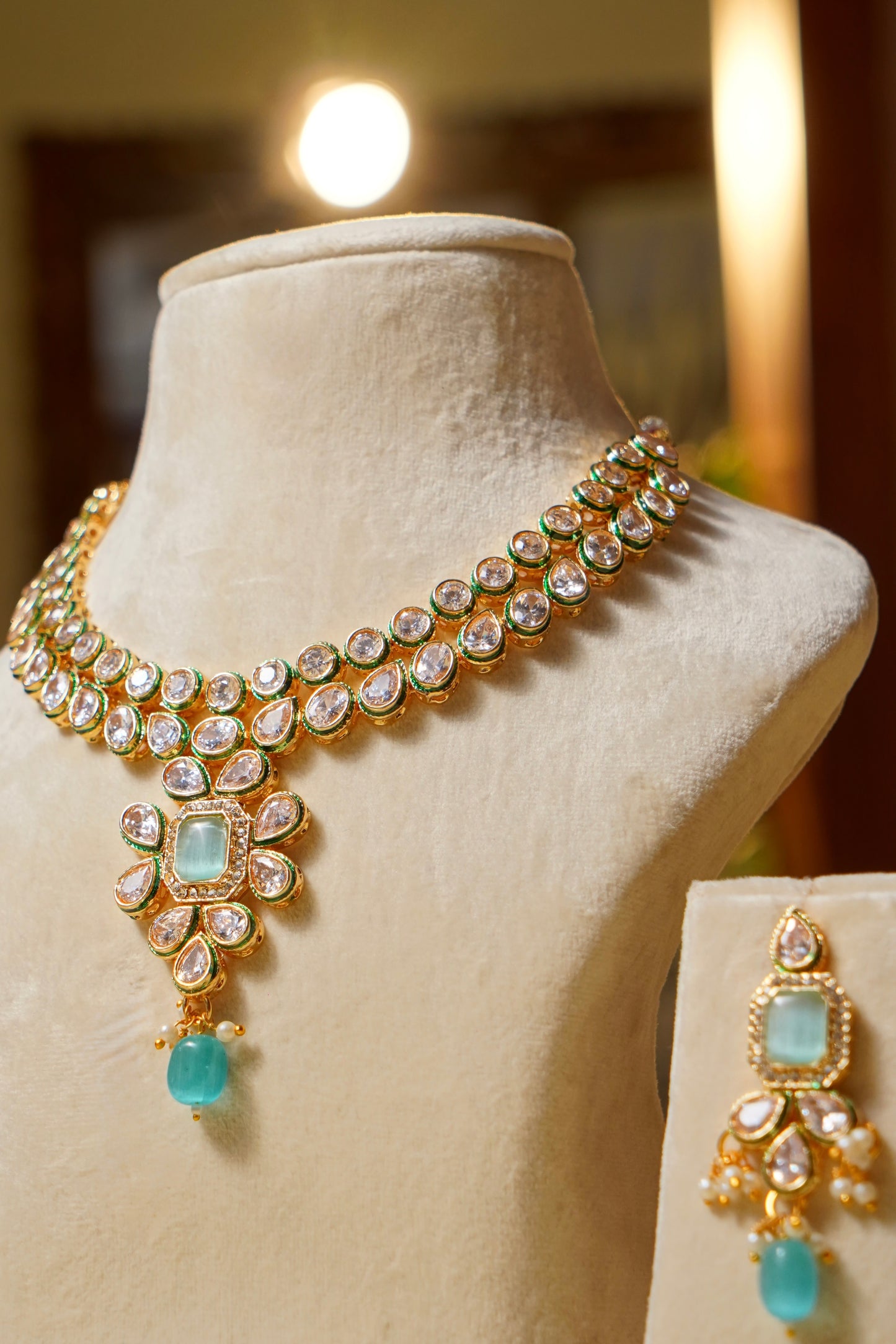 AJUNI- Gold Plated Kundan Set