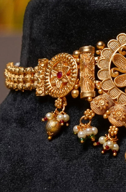 ZEENAT- Antique Choker Set