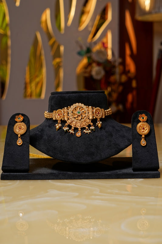 ZEENAT- Antique Choker Set