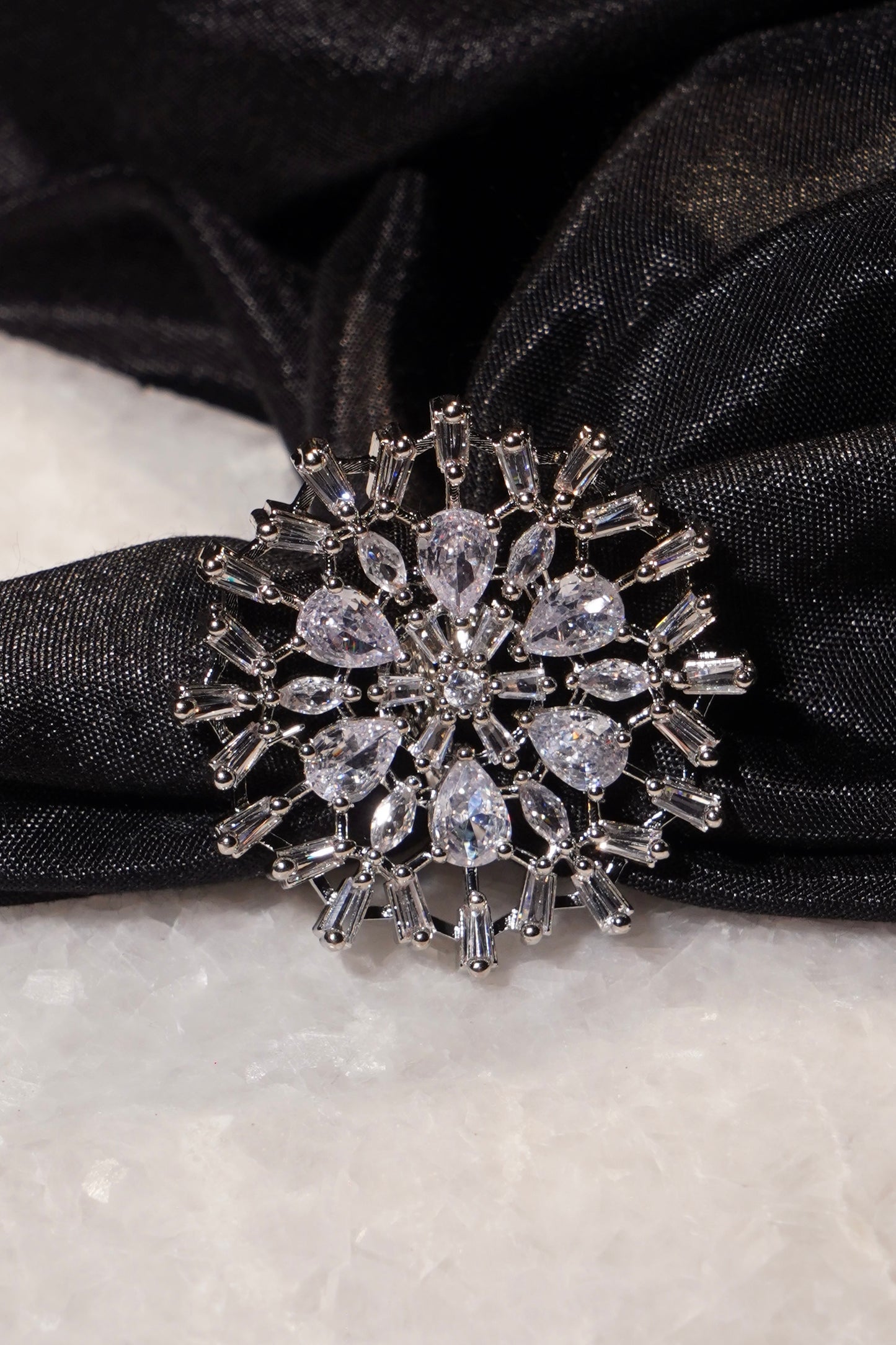 SHARVI- Round Adjustable AD Ring