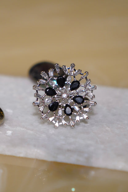 SHARVI- Round Adjustable AD Ring