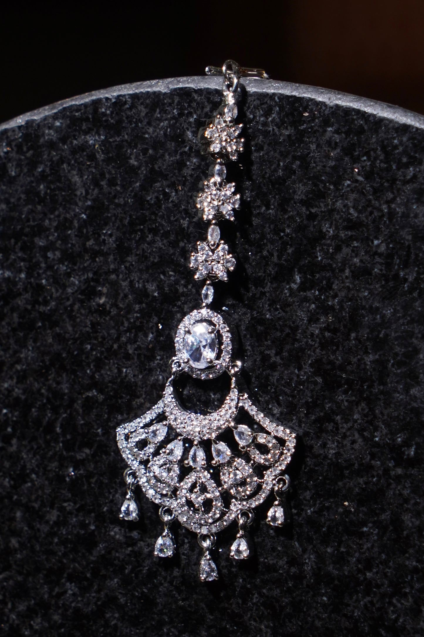 KOMAL- Rhodium Plated AD Maang Tikka