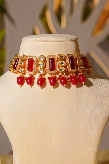WAHIDA- Kundan & Moissanite Choker Set
