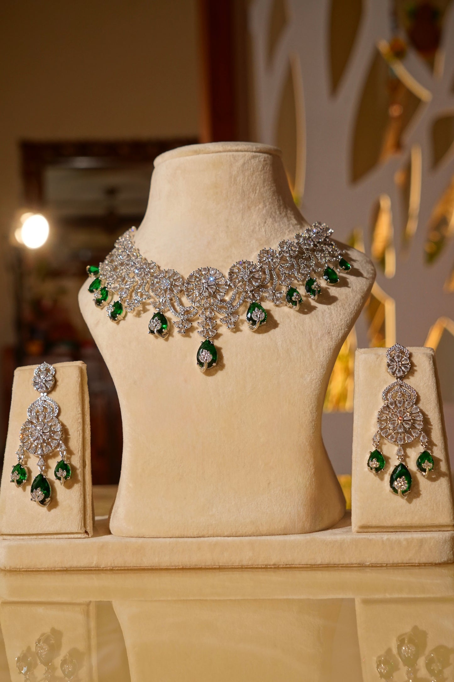 SHAILA- Diamanté Accent Necklace Set